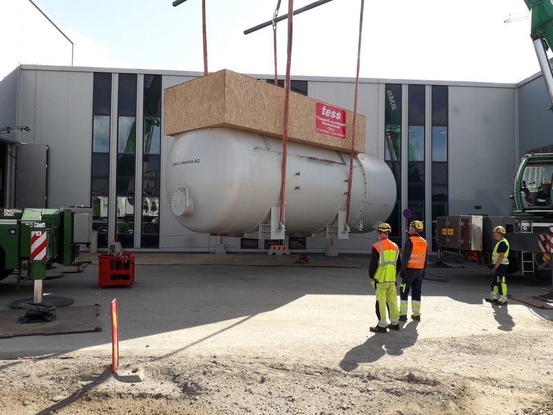 Coldbox delivery ESS construction site