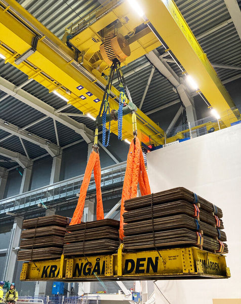 Test lifts with the Target high bay crane - 144 tonnes of steel sheets.